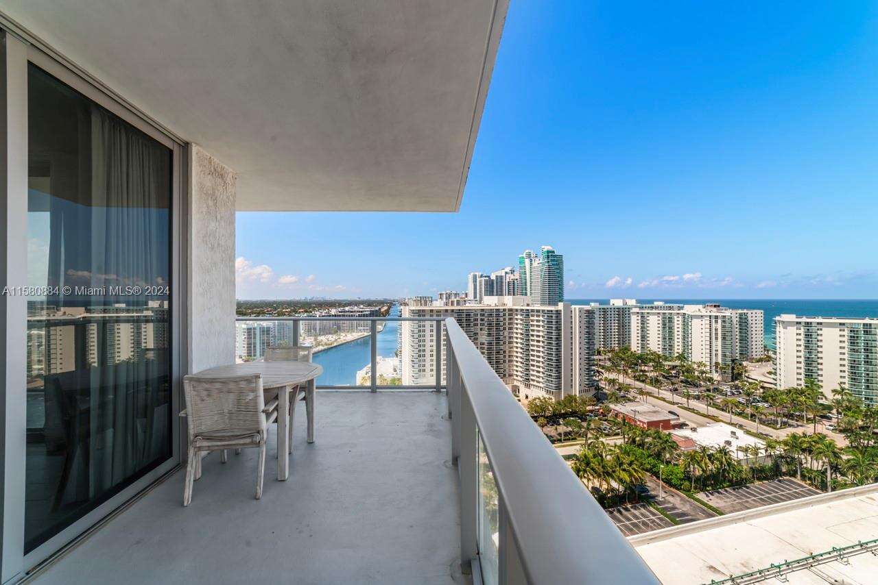 Hyde Beach House at 4010 Ocean Dr, Hollywood, FL 33019 - For Rent photo 23
