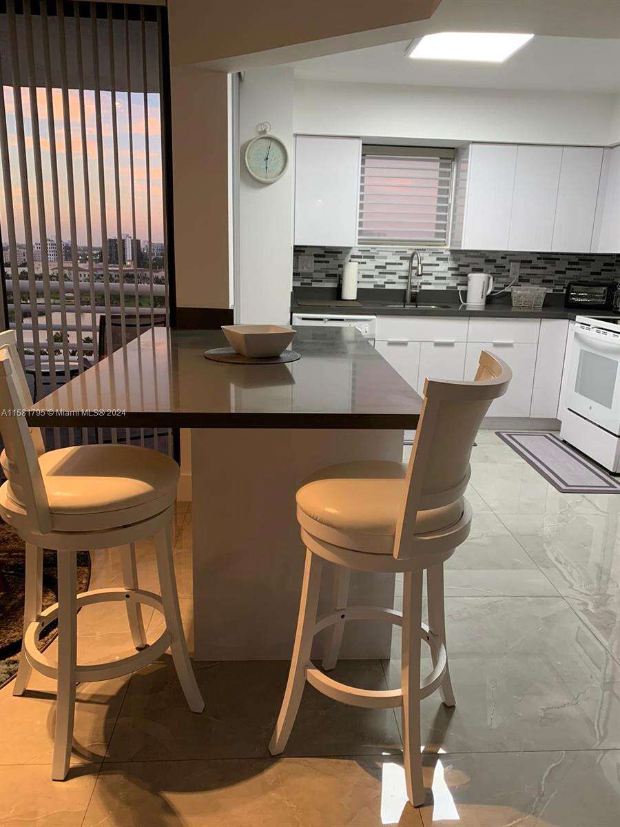 Parc Central East at 3300 192nd St, Aventura, FL 33180 - For Rent photo 7