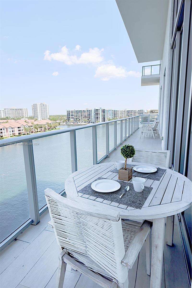 Hyde Beach House at 4010 Ocean Dr, Hollywood, FL 33019 - For Rent photo 15