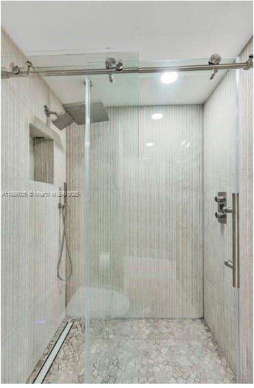 Sian Ocean Residences at 4001 Ocean Dr, Hollywood, FL 33019 - For Rent photo 19