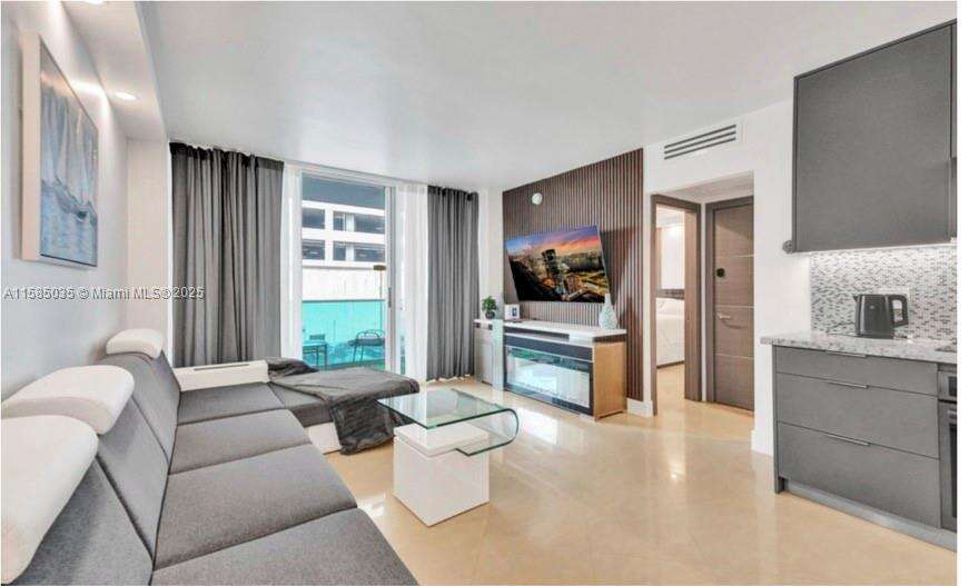 Sian Ocean Residences at 4001 Ocean Dr, Hollywood, FL 33019 - For Rent photo 8