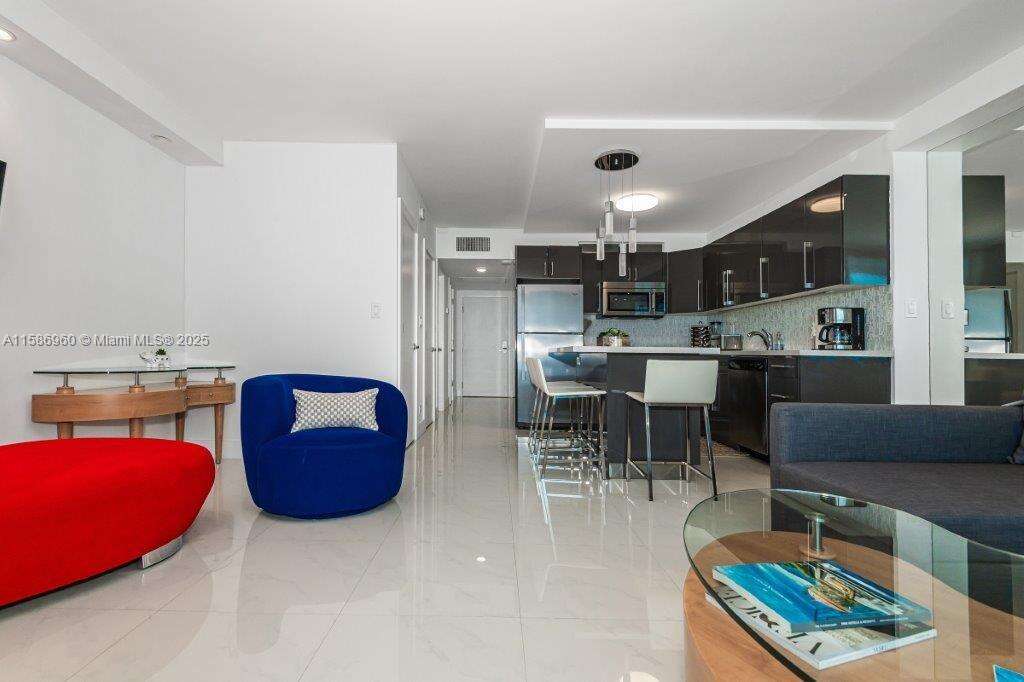 Roney Palace at 2301 Collins Ave, Miami Beach, FL 33139 - For Rent photo 12