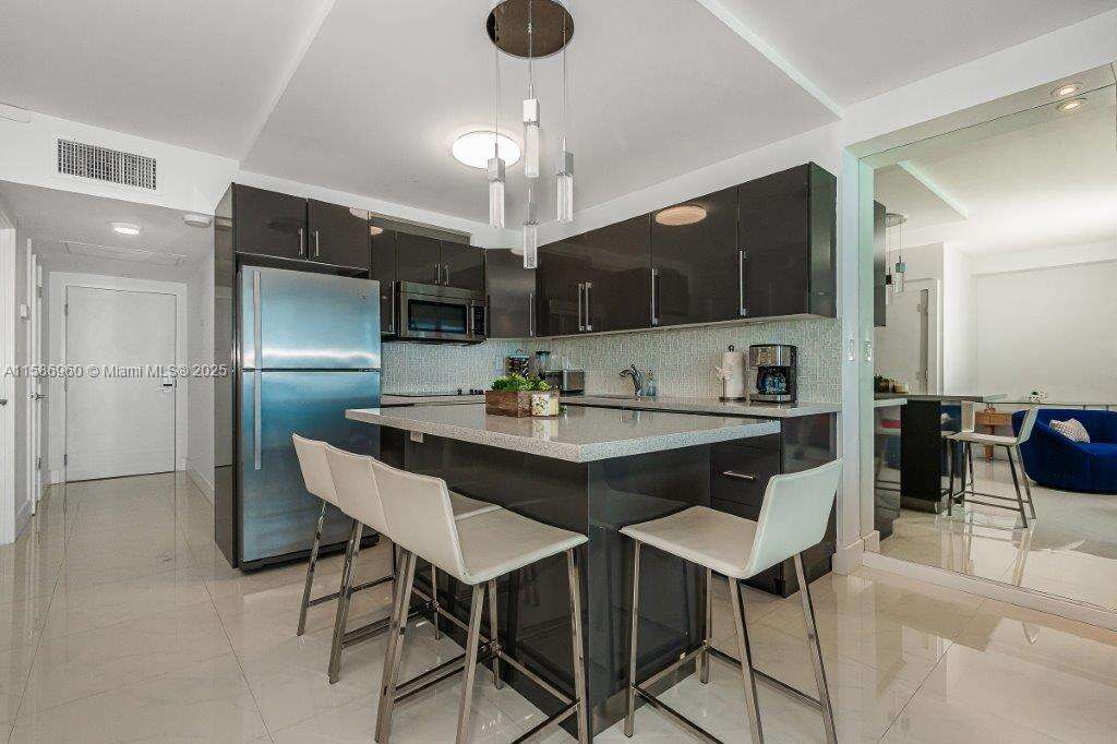 Roney Palace at 2301 Collins Ave, Miami Beach, FL 33139 - For Rent photo 13