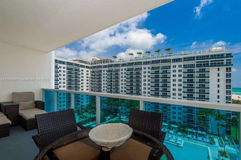 Roney Palace at 2301 Collins Ave, Miami Beach, FL 33139 - For Rent photo 26