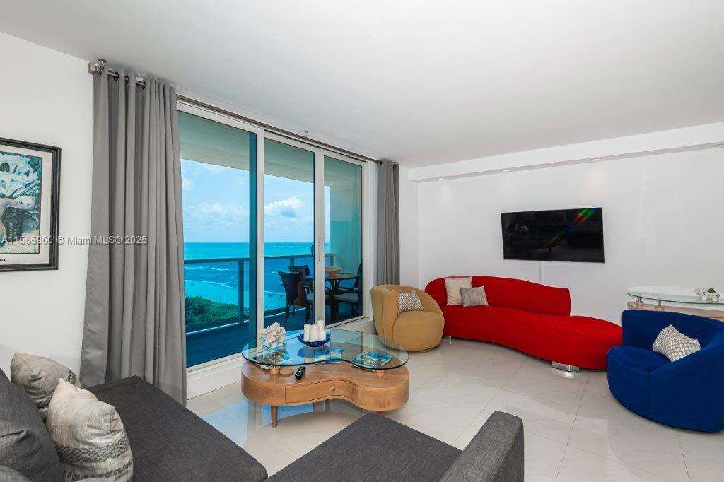 Roney Palace at 2301 Collins Ave, Miami Beach, FL 33139 - For Rent photo 5