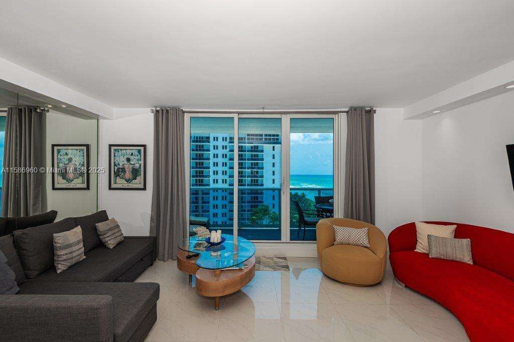 Roney Palace at 2301 Collins Ave, Miami Beach, FL 33139 - For Rent photo 7