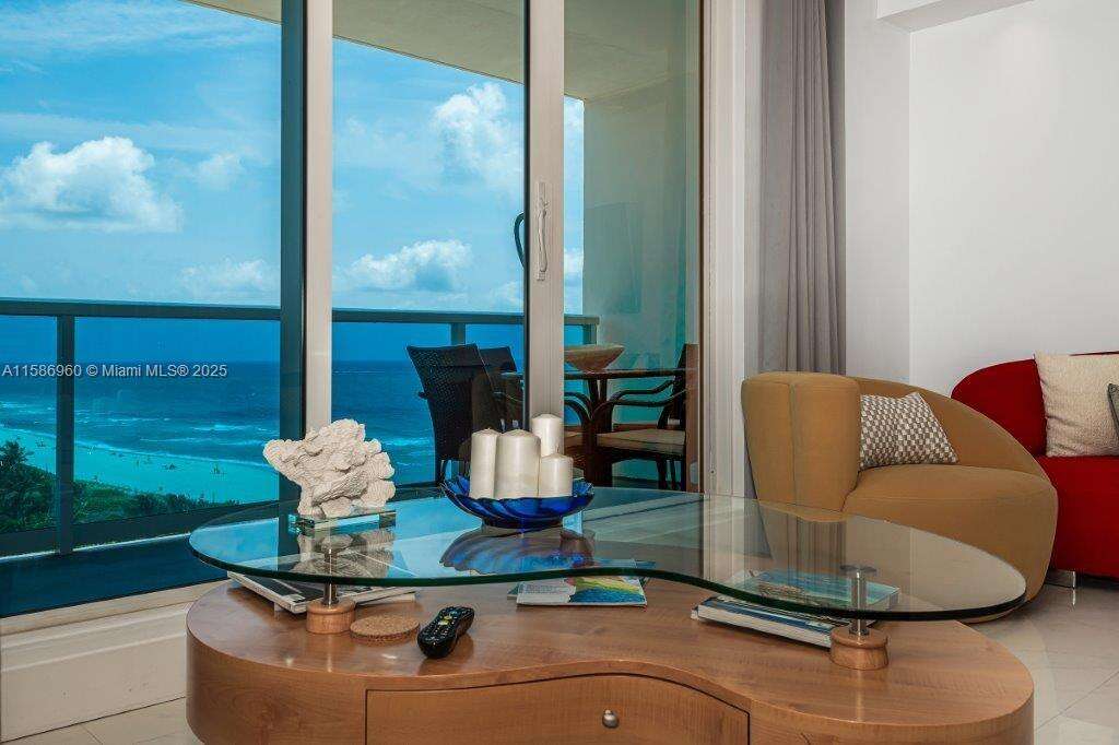 Roney Palace at 2301 Collins Ave, Miami Beach, FL 33139 - For Rent photo 8