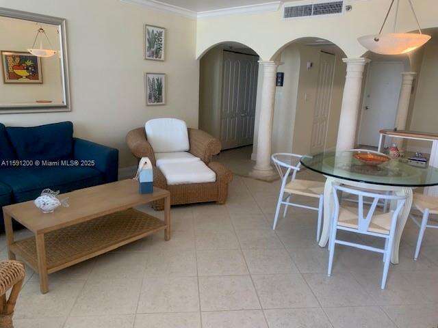 Decoplage at 100 Lincoln Rd, Miami Beach, FL 33139 - For Rent photo 2