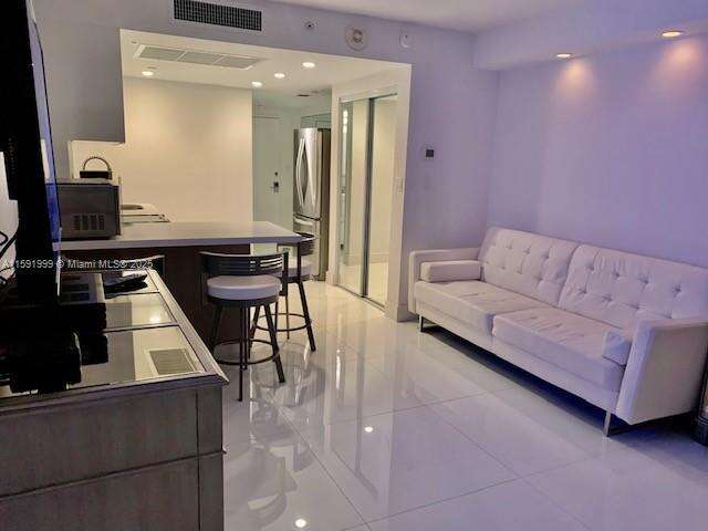 Decoplage at 100 Lincoln Rd, Miami Beach, FL 33139 - For Rent photo 15