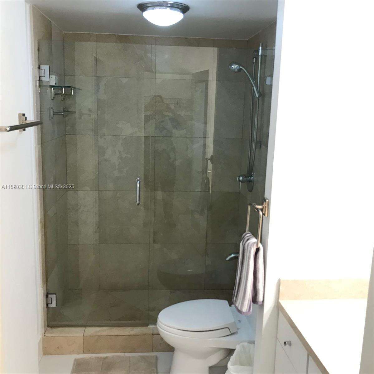 Decoplage at 100 Lincoln Rd, Miami Beach, FL 33139 - For Rent photo 17