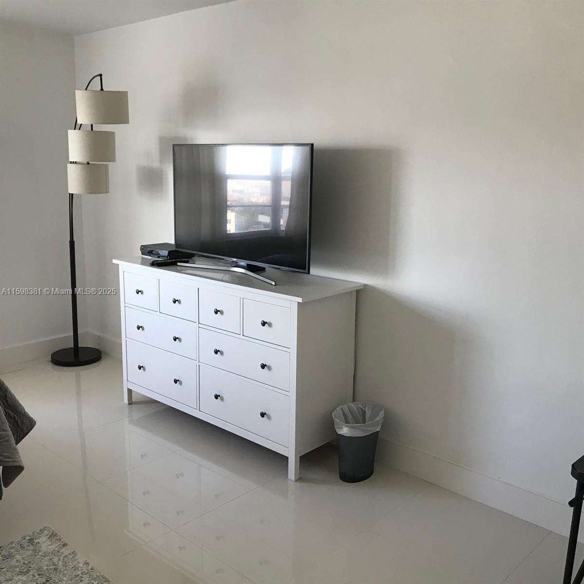 Decoplage at 100 Lincoln Rd, Miami Beach, FL 33139 - For Rent photo 23