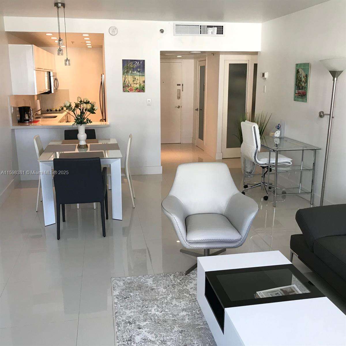 Decoplage at 100 Lincoln Rd, Miami Beach, FL 33139 - For Rent photo 6