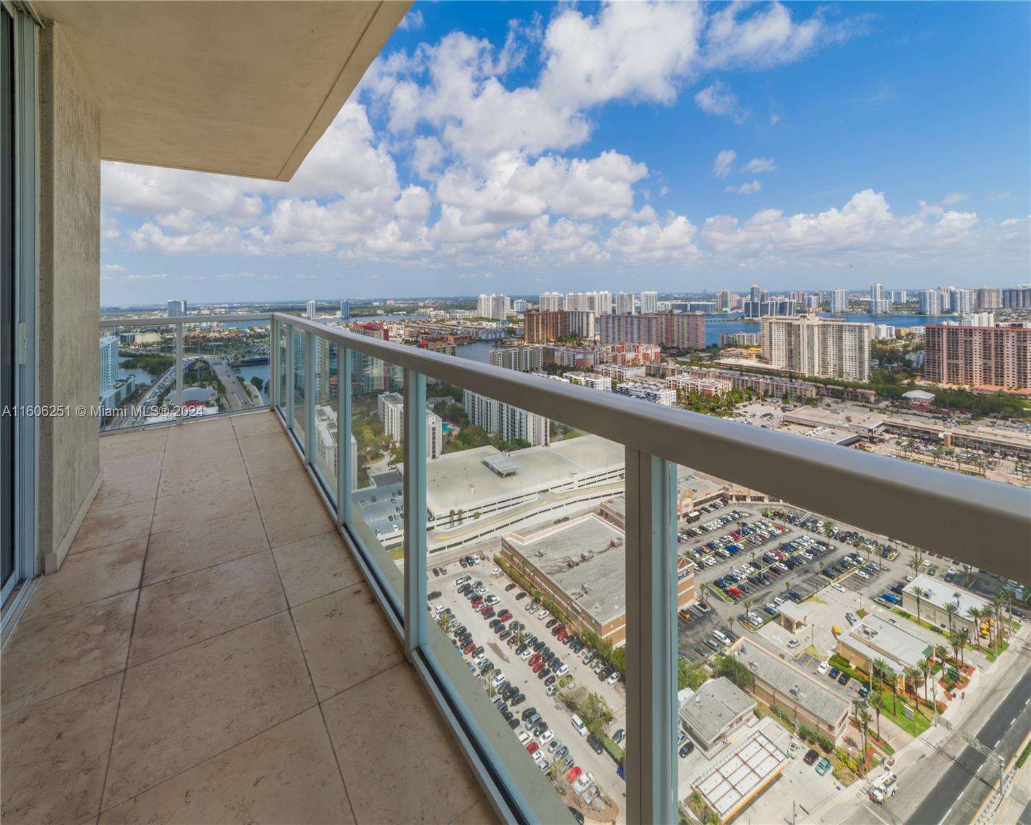 La Perla at 16699 Collins Aveavlb 6 22 26, Sunny Isles Beach, FL 33160 - For Rent photo 22