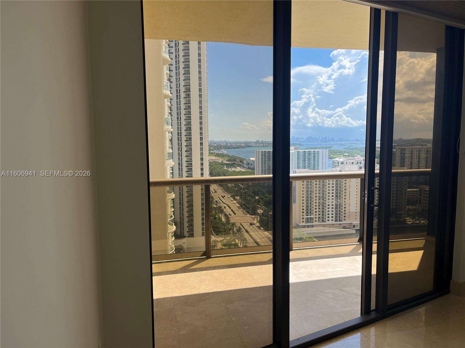 Sayan at 16275 Collins Ave, Sunny Isles Beach, FL 33160 - For Rent photo 9