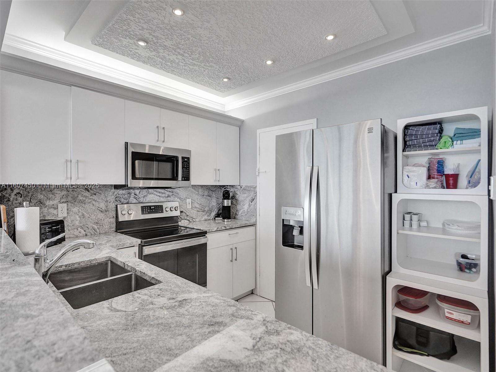 Sea Air Towers at 3725 Ocean Dr, Hollywood, FL 33019 - For Rent photo 30