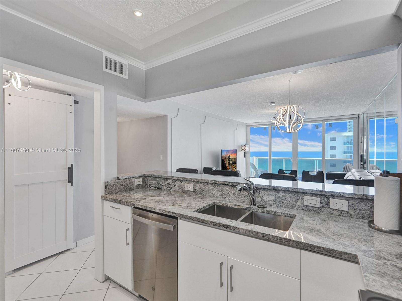 Sea Air Towers at 3725 Ocean Dr, Hollywood, FL 33019 - For Rent photo 33