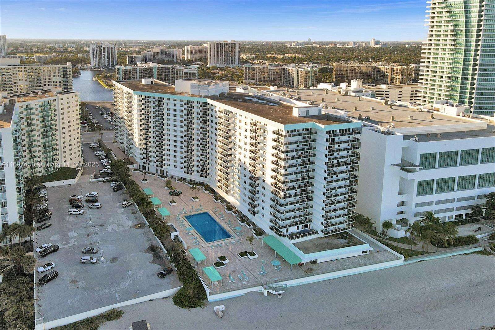 Sea Air Towers at 3725 Ocean Dr, Hollywood, FL 33019 - For Rent photo 42
