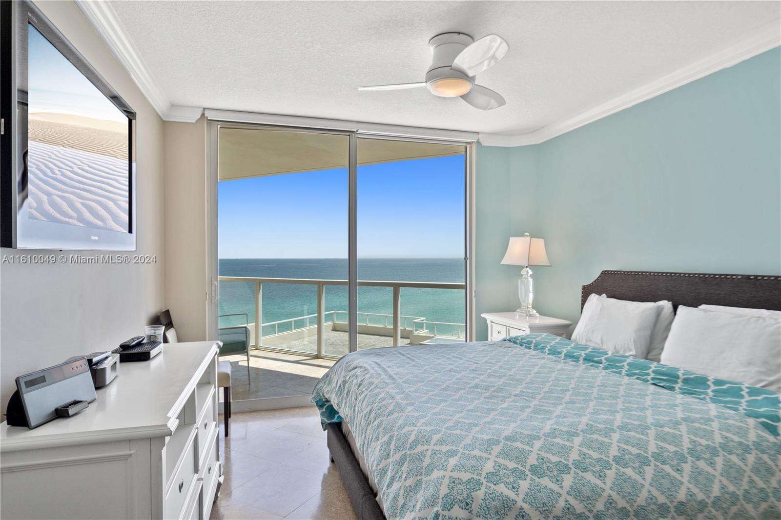 La Perla at 16699 Collins Ave, Sunny Isles Beach, FL 33160 - For Rent photo 16