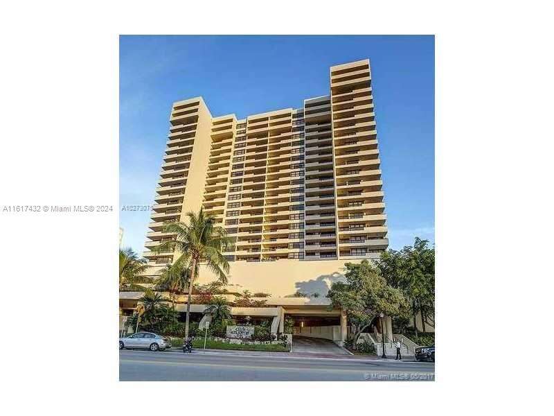 Club Atlantis at 2555 Collins Ave, Miami Beach, FL 33140 - For Rent photo 16