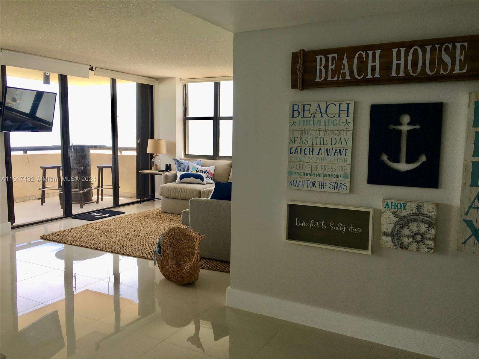 Club Atlantis at 2555 Collins Ave, Miami Beach, FL 33140 - For Rent photo 7