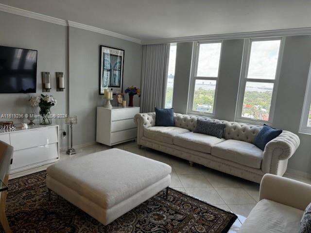 The Carriage House at 5401 Collins Ave, Miami Beach, FL 33140 - For Rent photo 17