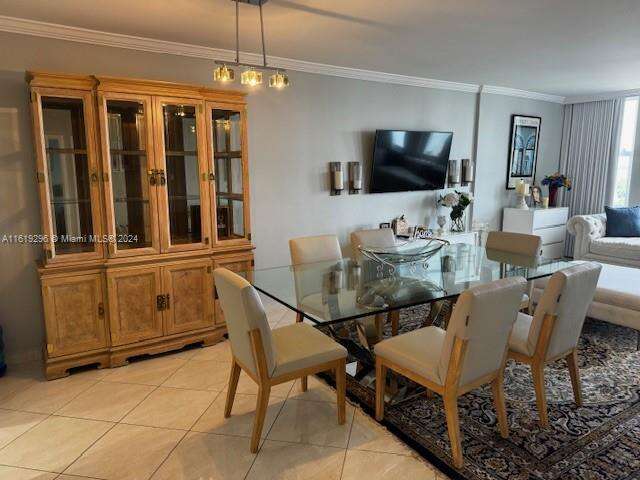 The Carriage House at 5401 Collins Ave, Miami Beach, FL 33140 - For Rent photo 23