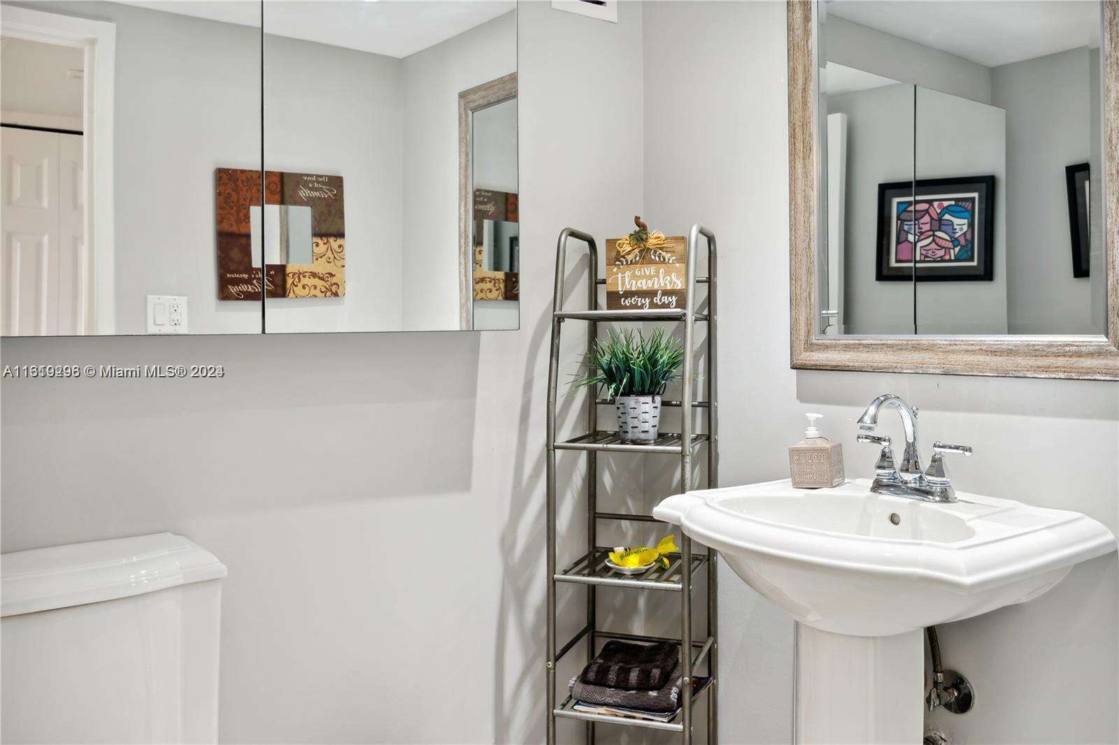 The Carriage House at 5401 Collins Ave, Miami Beach, FL 33140 - For Rent photo 31