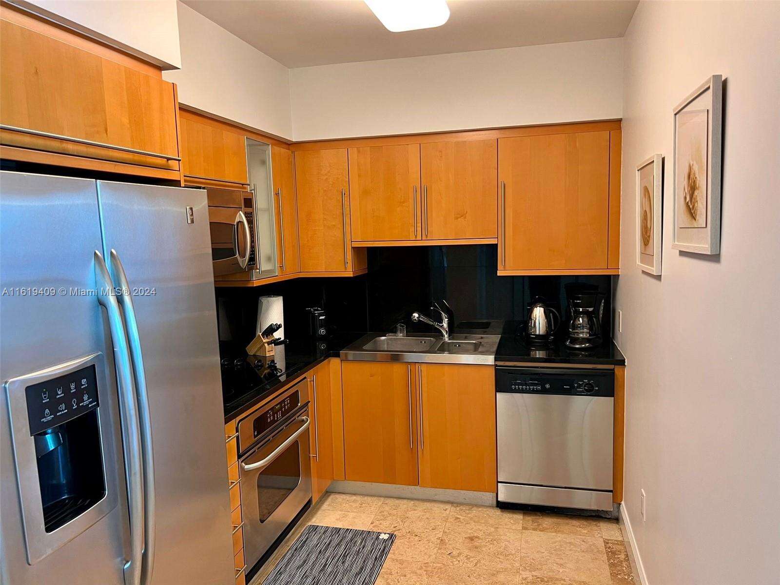 Akoya at 6365 Collins Ave, Miami Beach, FL 33141 - For Rent photo 13