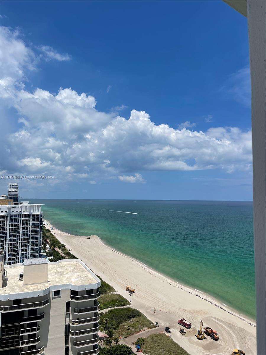 Akoya at 6365 Collins Ave, Miami Beach, FL 33141 - For Rent photo 14