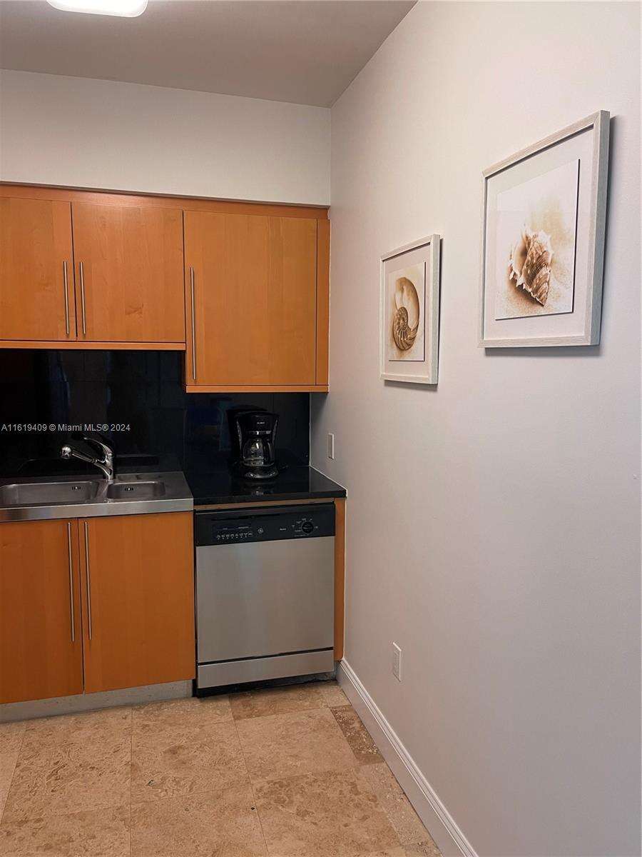 Akoya at 6365 Collins Ave, Miami Beach, FL 33141 - For Rent photo 26