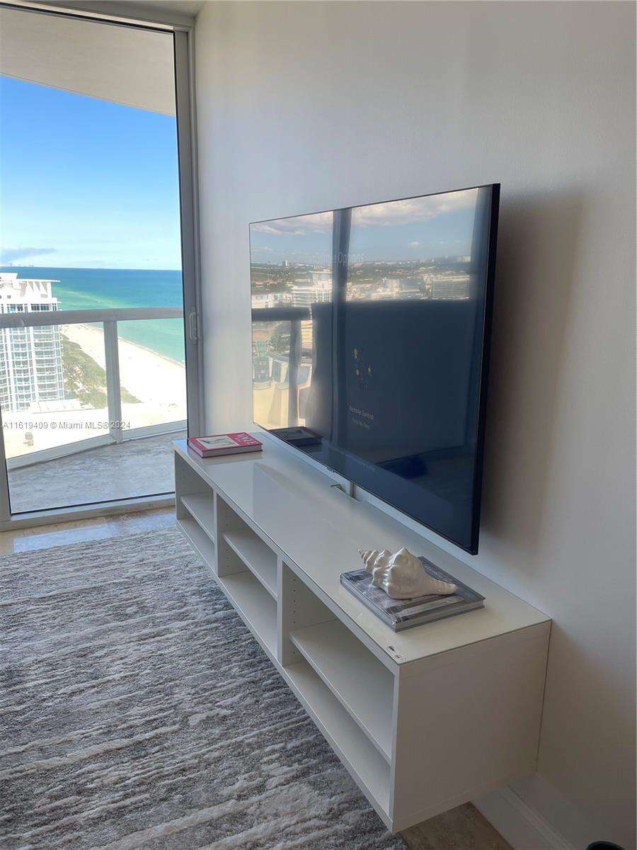 Akoya at 6365 Collins Ave, Miami Beach, FL 33141 - For Rent photo 29