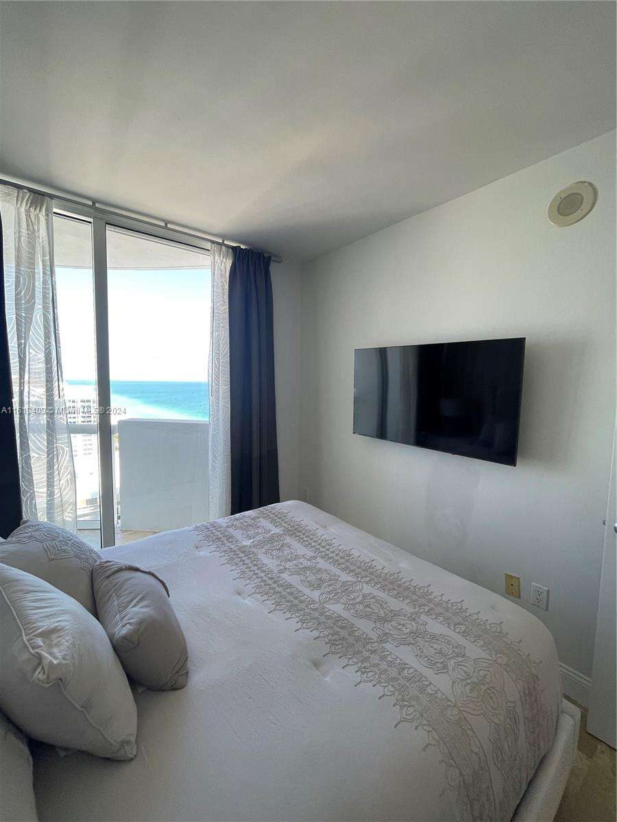 Akoya at 6365 Collins Ave, Miami Beach, FL 33141 - For Rent photo 32