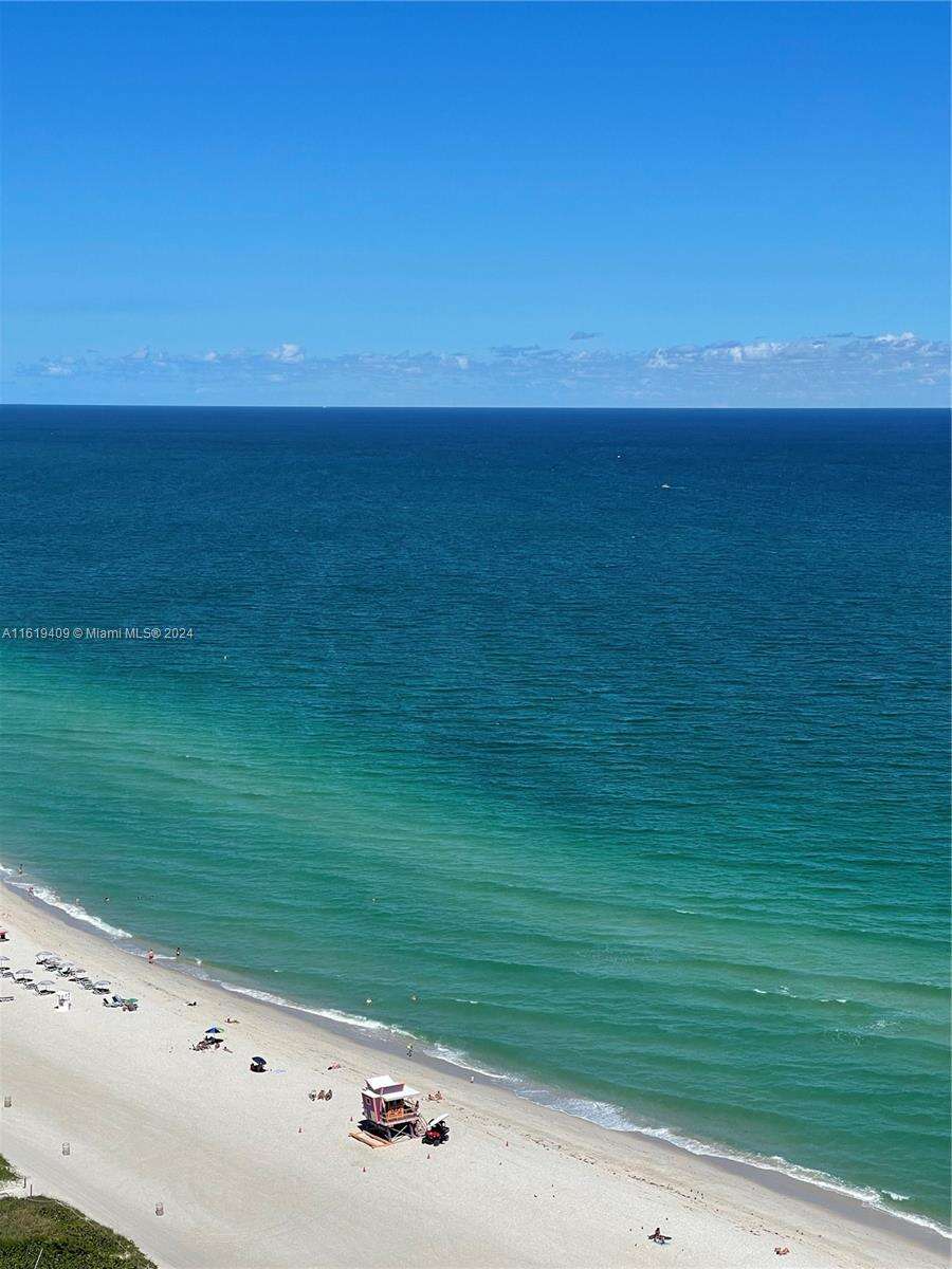 Akoya at 6365 Collins Ave, Miami Beach, FL 33141 - For Rent photo 33