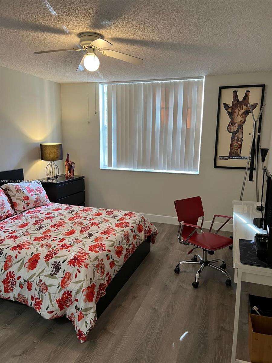 The Yacht Club At Aventura at 19901 Country Club Dr, Aventura, FL 33180 - For Rent photo 14