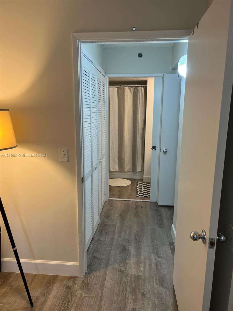 The Yacht Club At Aventura at 19901 Country Club Dr, Aventura, FL 33180 - For Rent photo 19