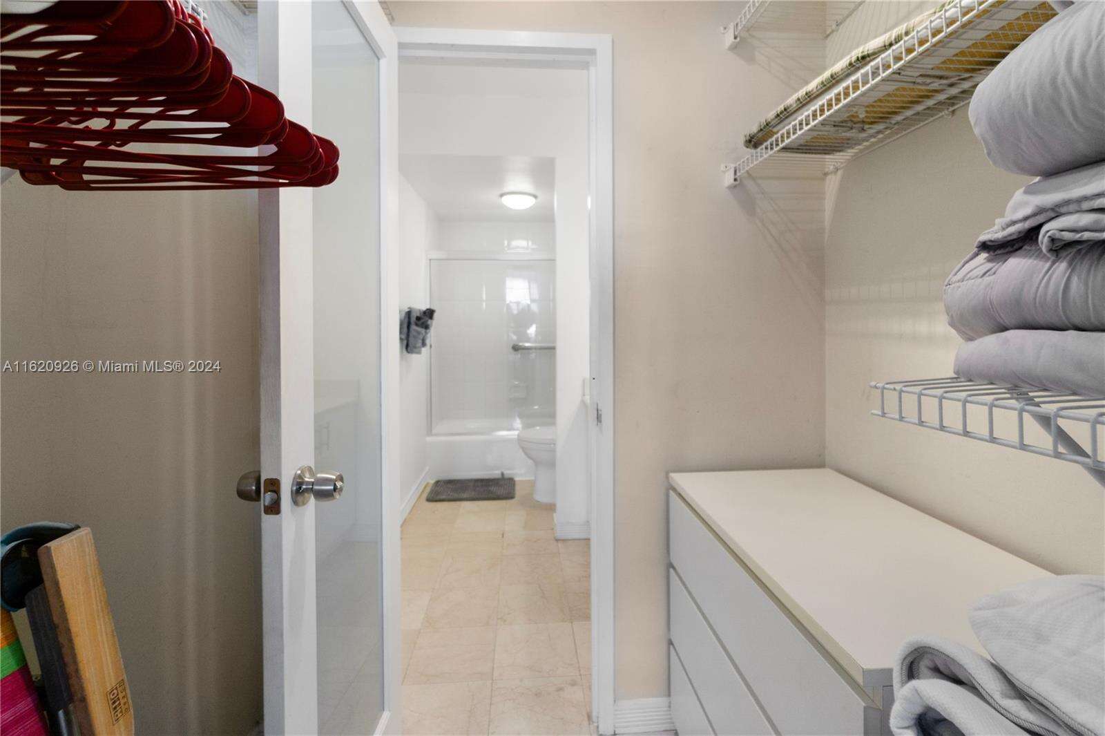 Decoplage at 100 Lincoln Rd, Miami Beach, FL 33139 - For Rent photo 12