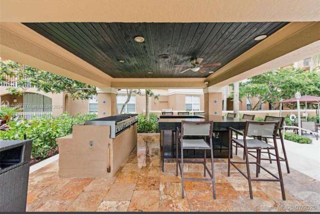 The Yacht Club At Aventura at 19999 Country Club Dr, Aventura, FL 33180 - For Rent photo 21
