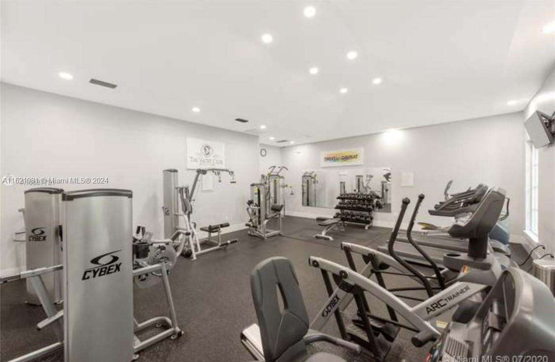 The Yacht Club At Aventura at 19999 Country Club Dr, Aventura, FL 33180 - For Rent photo 24