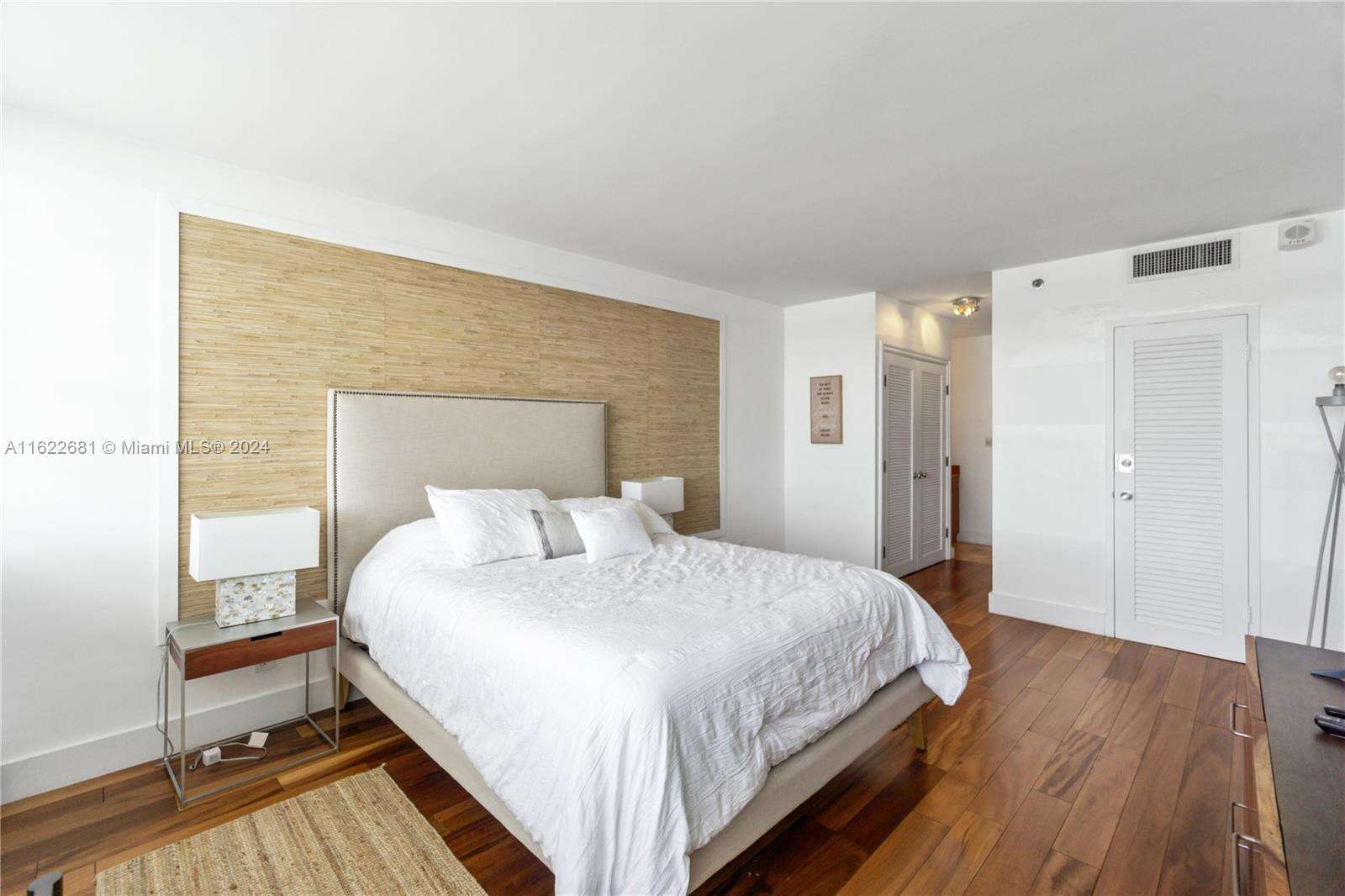 Decoplage at 100 Lincoln Rd, Miami Beach, FL 33139 - For Rent photo 11