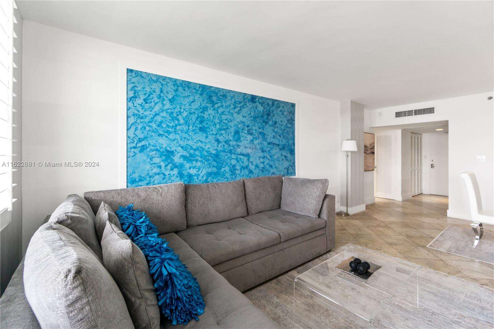 Decoplage at 100 Lincoln Rd, Miami Beach, FL 33139 - For Rent photo 3