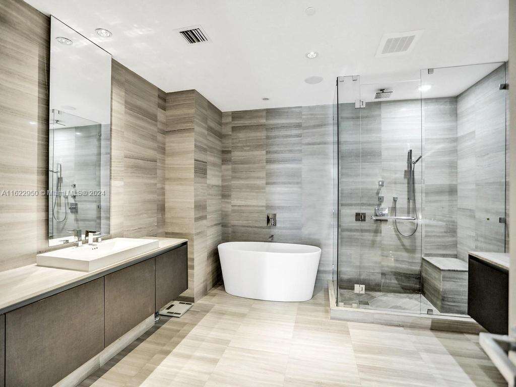 Echo at 3250 188 St, Aventura, FL 33180 - For Rent photo 42