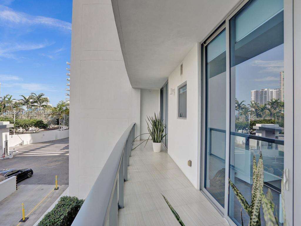 Echo at 3250 188 St, Aventura, FL 33180 - For Rent photo 81