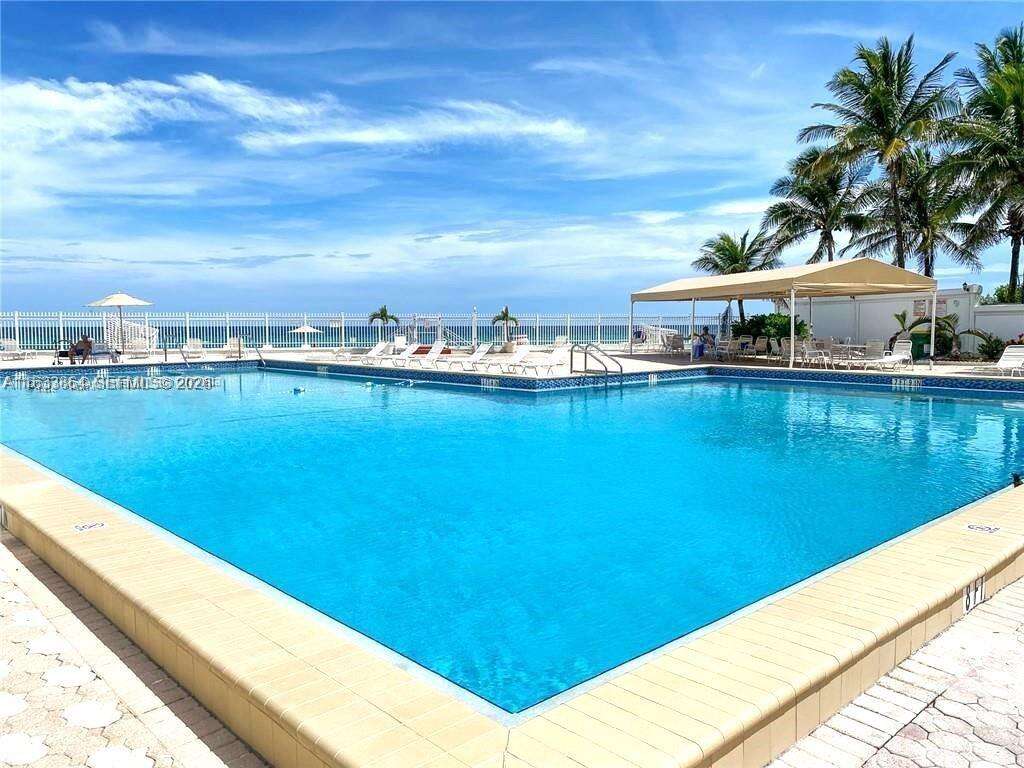 Alexander Towers at 3505 Ocean Dr, Hollywood, FL 33019 - For Rent photo 28