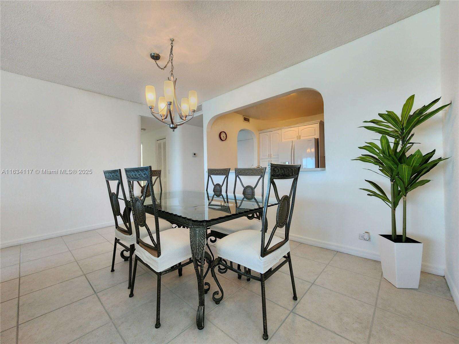 Alexander Towers at 3505 Ocean Dr, Hollywood, FL 33019 - For Rent photo 11
