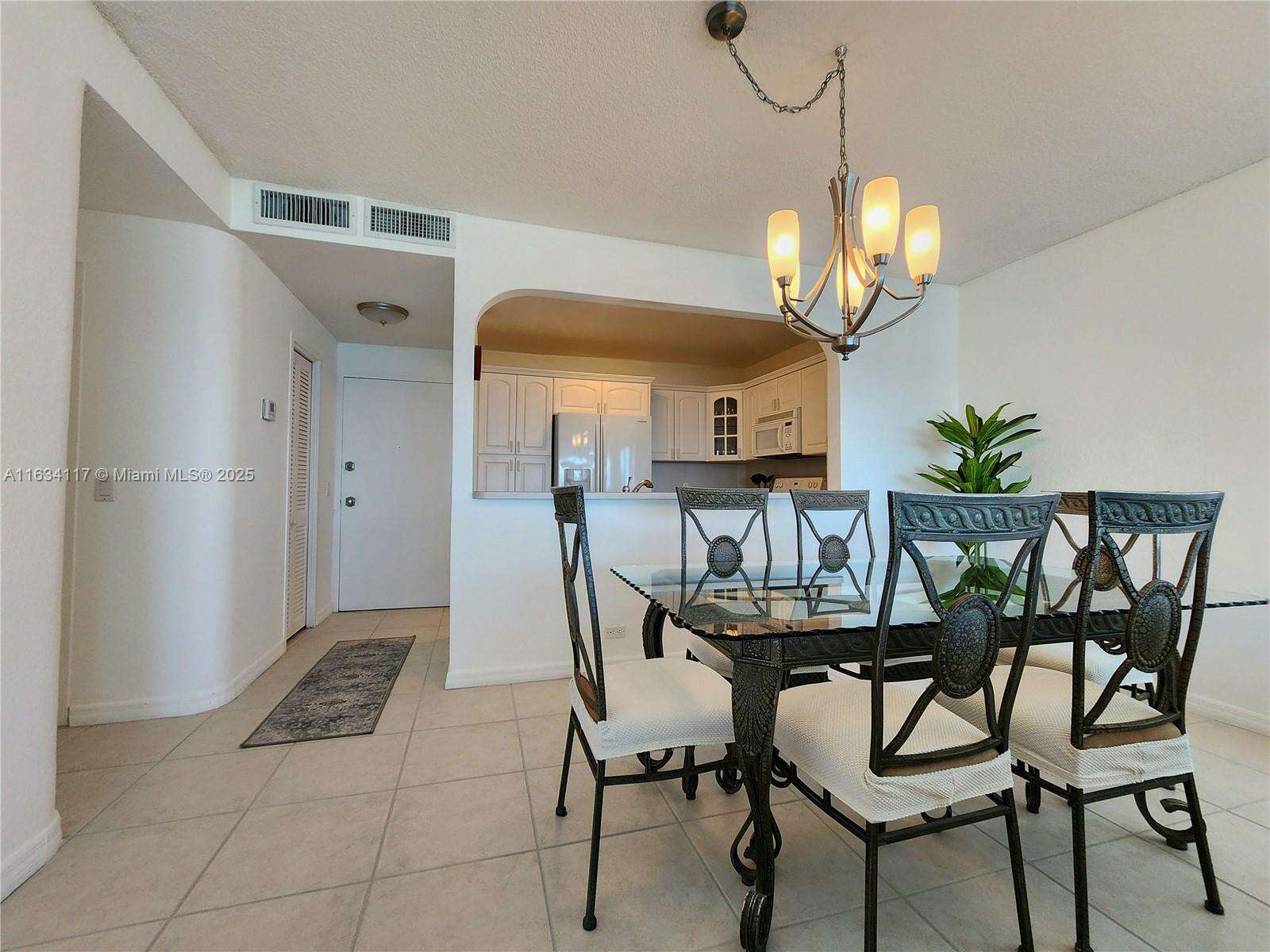 Alexander Towers at 3505 Ocean Dr, Hollywood, FL 33019 - For Rent photo 12