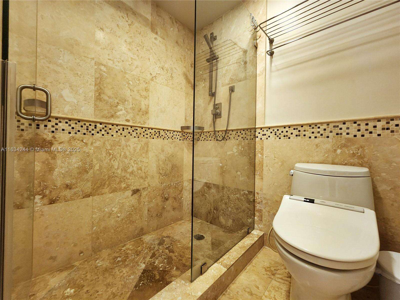 Alexander Towers at 3505 Ocean Dr, Hollywood, FL 33019 - For Rent photo 18