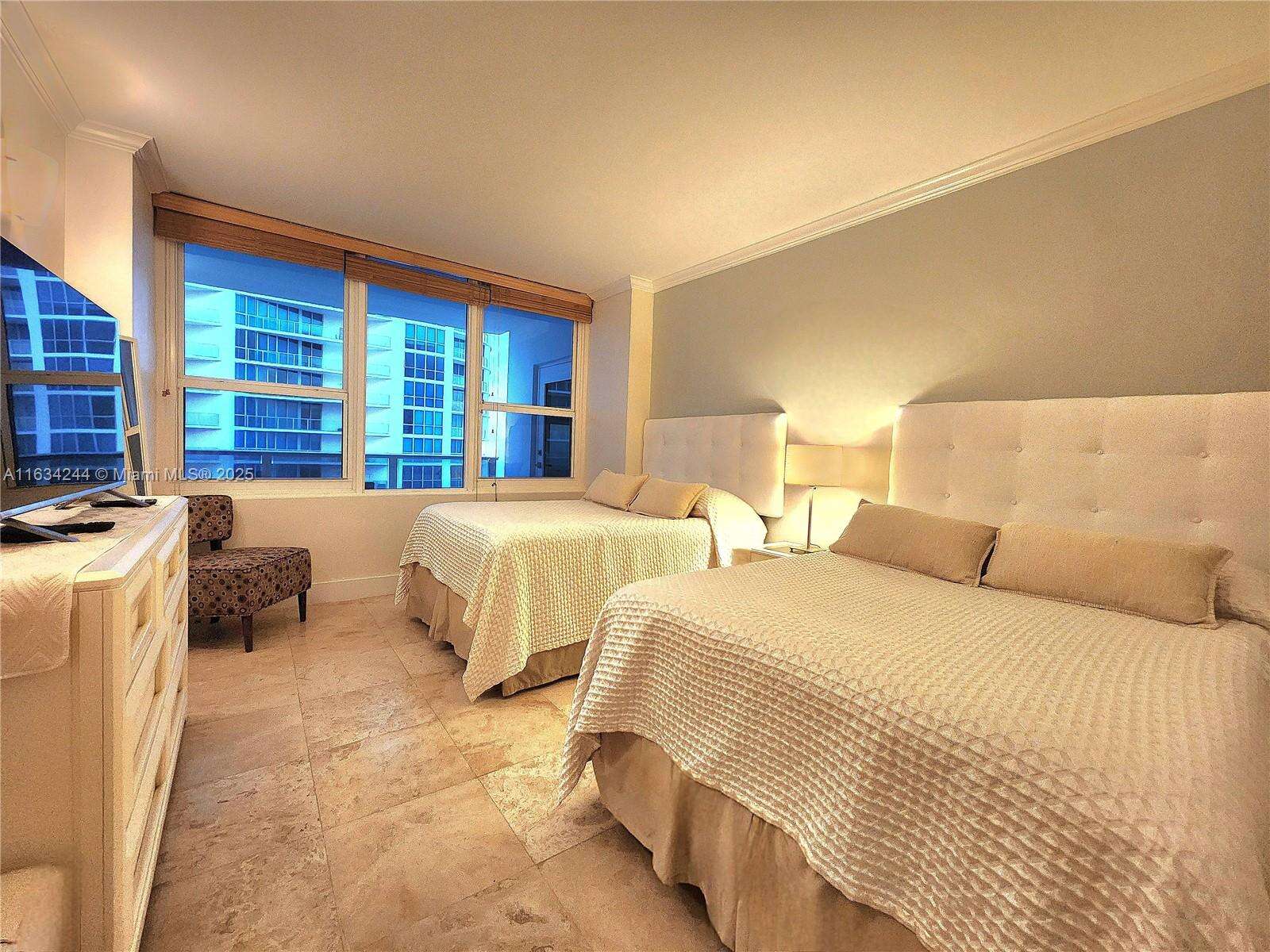Alexander Towers at 3505 Ocean Dr, Hollywood, FL 33019 - For Rent photo 21