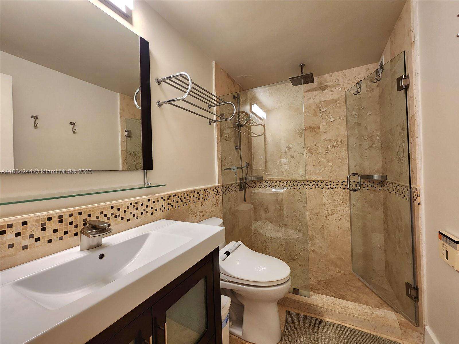 Alexander Towers at 3505 Ocean Dr, Hollywood, FL 33019 - For Rent photo 22