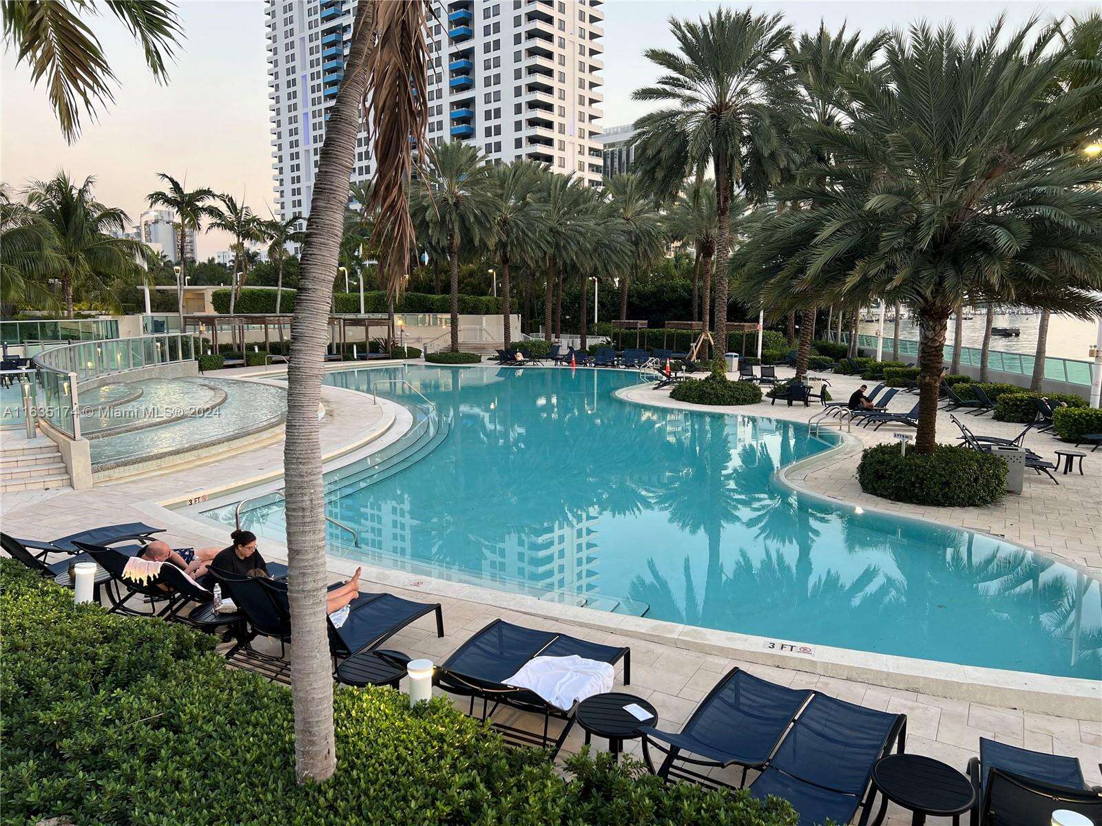 Flamingo South Beach at 1500 Bay Rd, Miami Beach, FL 33139 - For Rent photo 2