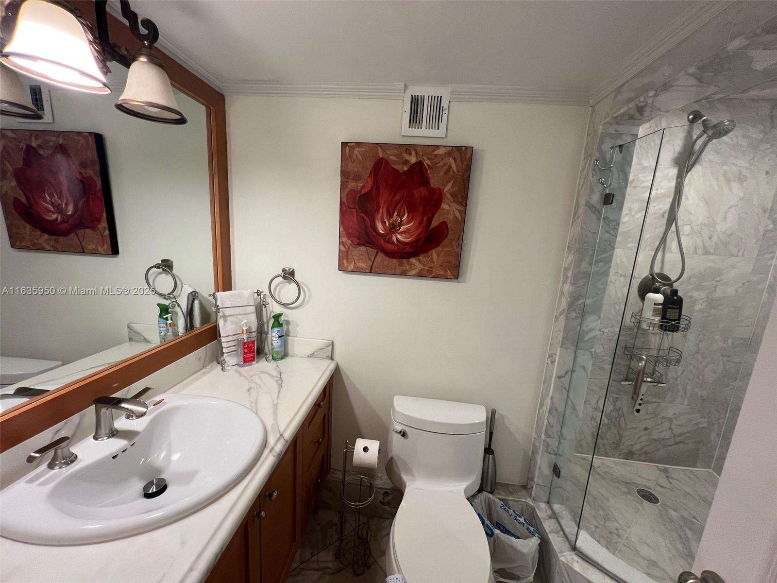 Decoplage at 100 Lincoln Rd, Miami Beach, FL 33139 - For Rent photo 22